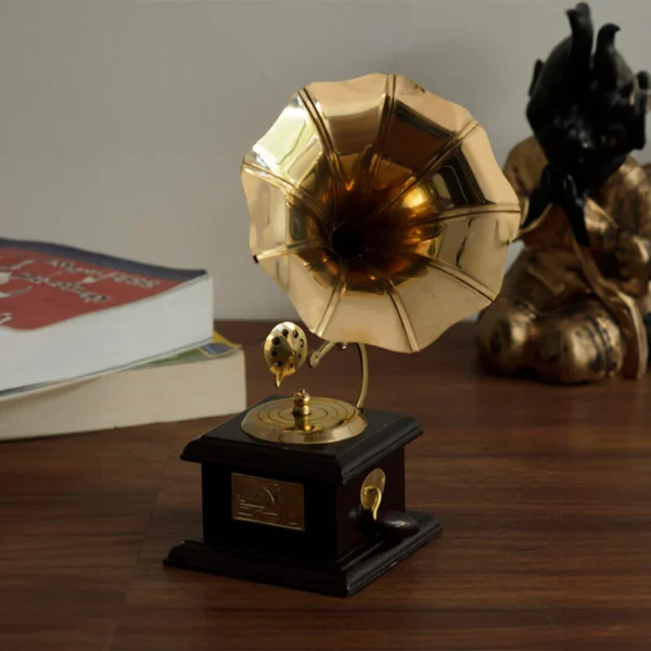 Gramophone Vibes Showpiece